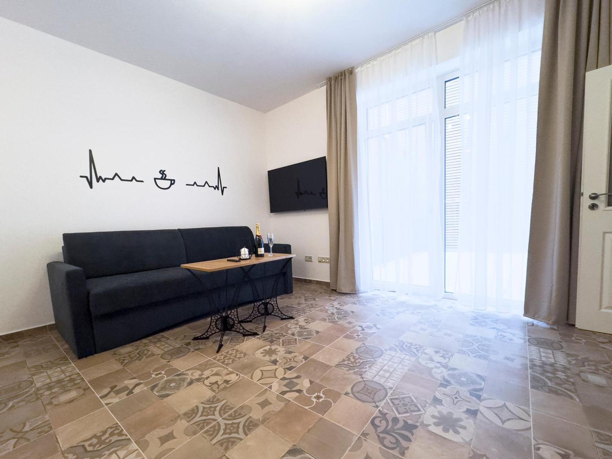 Yemenites Apartments Klatovy Exterior foto